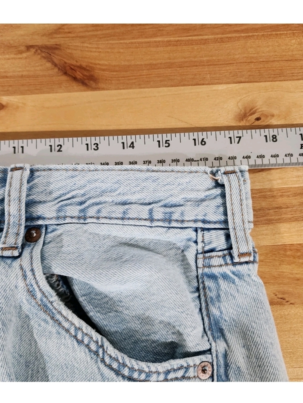 Aeropostale 90s Baggy Jeans Womens 14 Very Distressed Light Wash Festival Street - Picture 8 of 16